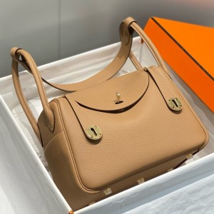 Hermes Lindy 26cm Bag In Chai Clemence Leather GHW 
